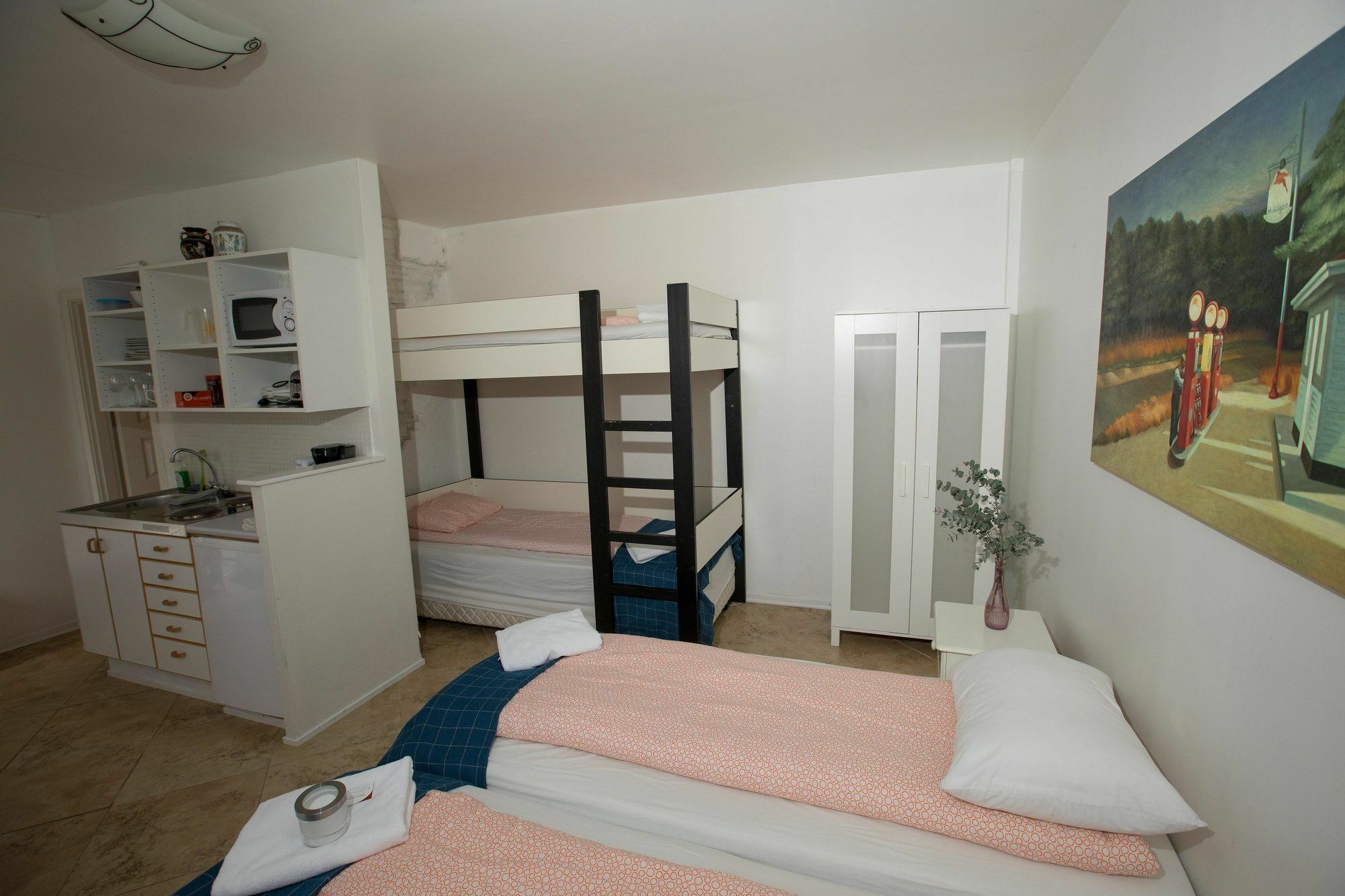 Central Guesthouse Рейкьявик Экстерьер фото