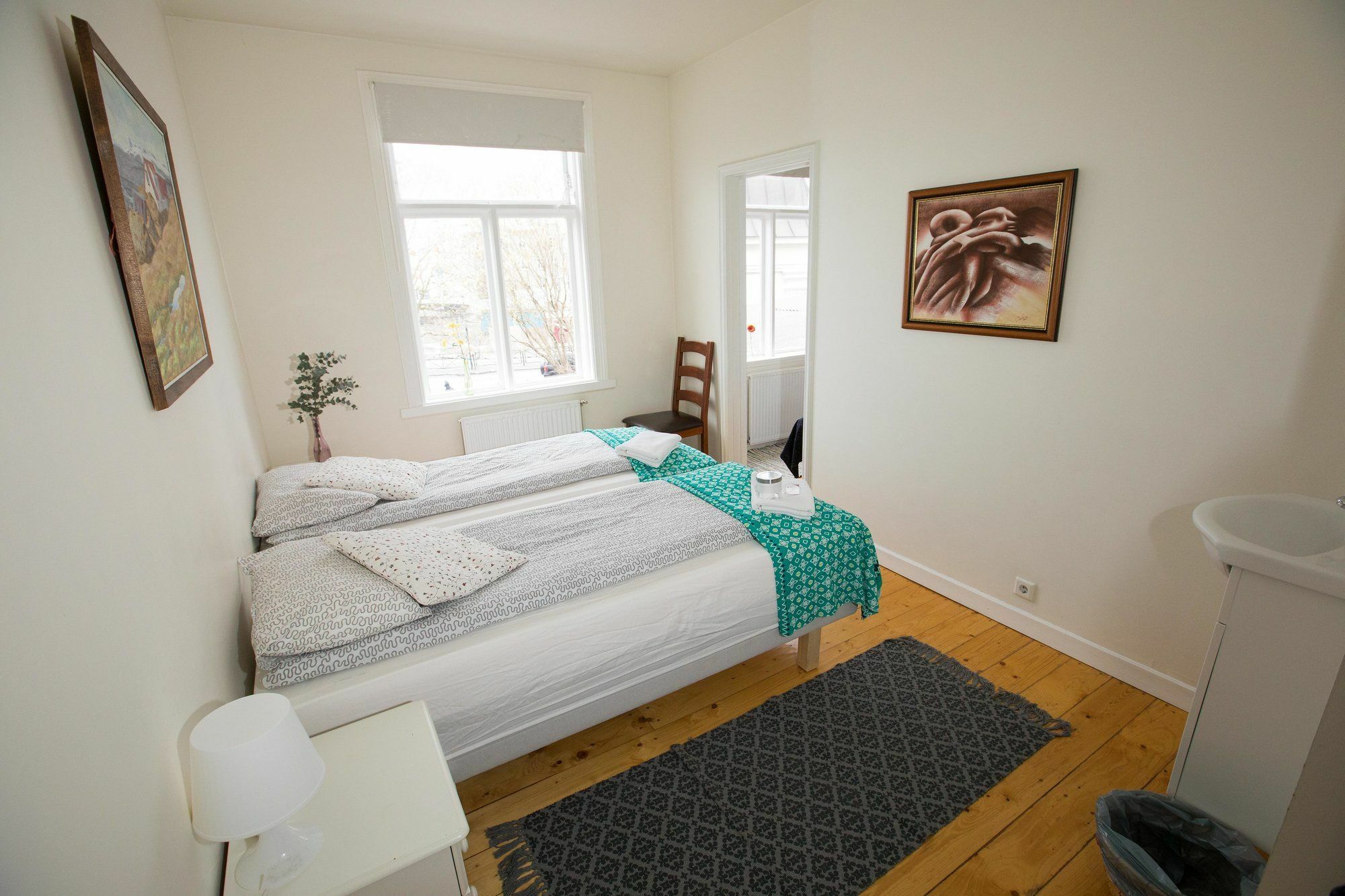 Central Guesthouse Рейкьявик Экстерьер фото